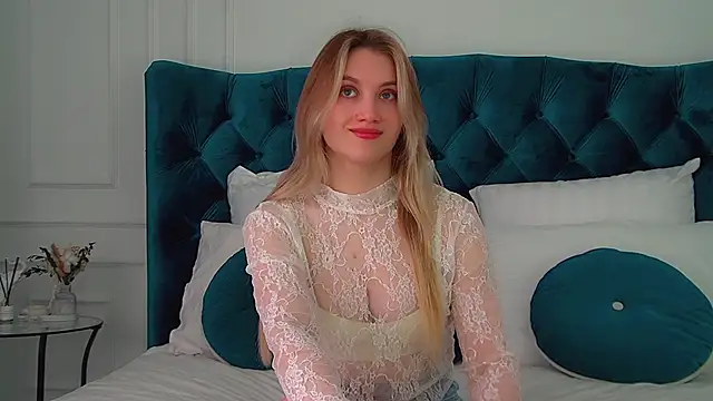 StacyEvances online show from January 18, 6:23 pm