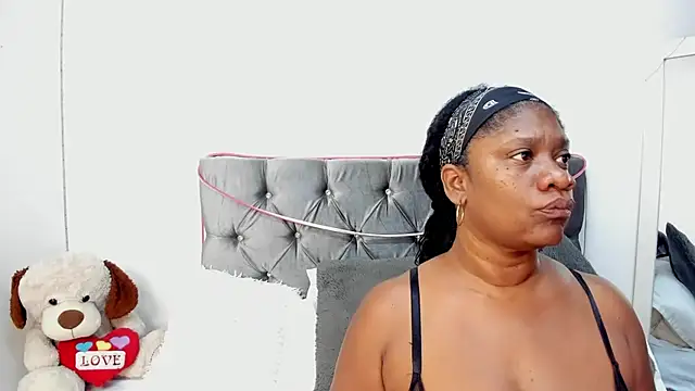 Snapshot of randyboom chatting on June 3, 1:36 pm randyboom online show from June 3, 1:36 pm