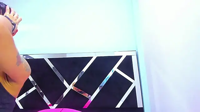 iisabella noa online show from January 8, 1:02 pm