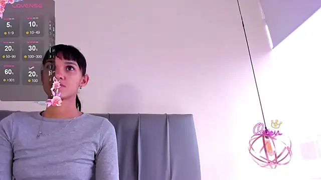 iisabella noa online show from February 18, 12:12 pm