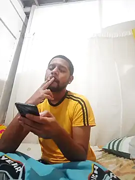 DebuggedLawn online show from March 15, 7:58 am