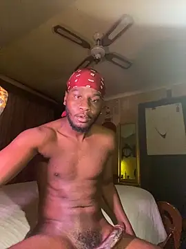 Snapshot of black_Man_dingo chatting on December 13, 11:10 pm black Man dingo online show from December 13, 11:10 pm