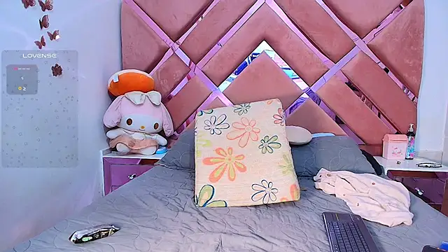 BrittanyBoa online show from February 22, 8:07 pm