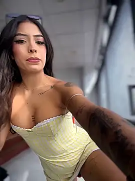 MystiqueXXX online show from June 5, 1:06 pm