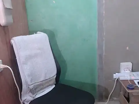 Snapshot of native_cummer chatting on February 11, 2:44 pm native cummer online show from February 11, 2:44 pm