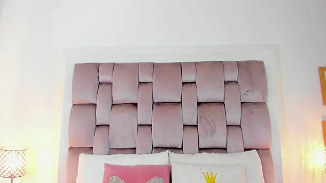 Snapshot of HarleyQueen666 chatting on November 14, 11:20 am HarleyQueen666 online show from November 14, 11:20 am