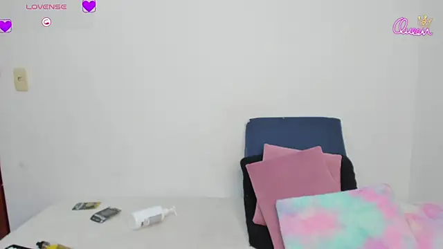 Brandy brown  online show from December 18, 11:33 pm