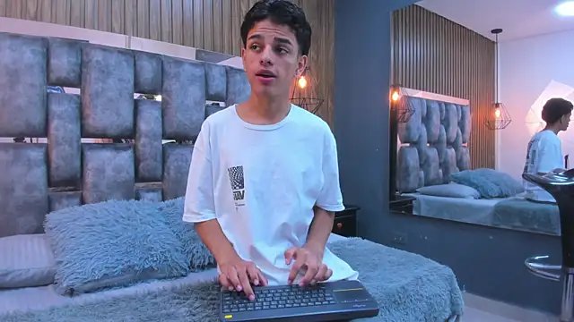 owen  johnson online show from January 9, 12:08 pm