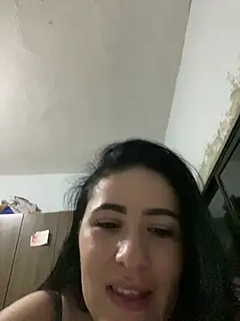 Snapshot of IvettSt_ chatting on January 13, 4:29 am IvettSt online show from January 13, 4:29 am