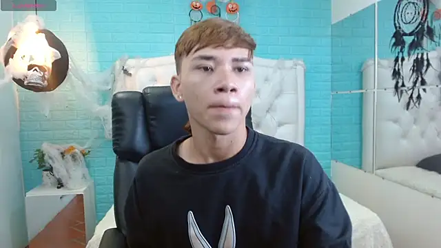 Snapshot of nathanclay chatting on November 2, 3:42 am nathanclay online show from November 2, 3:42 am