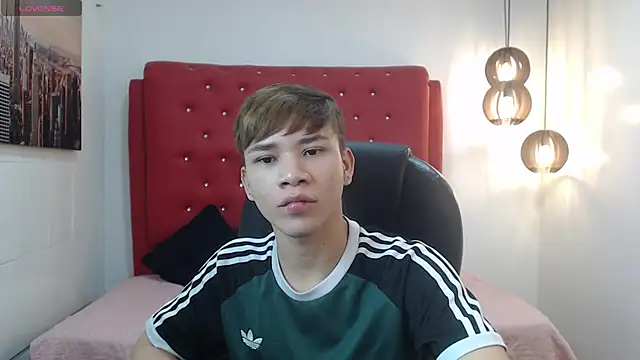 Snapshot of nathanclay chatting on November 27, 3:41 am nathanclay online show from November 27, 3:41 am