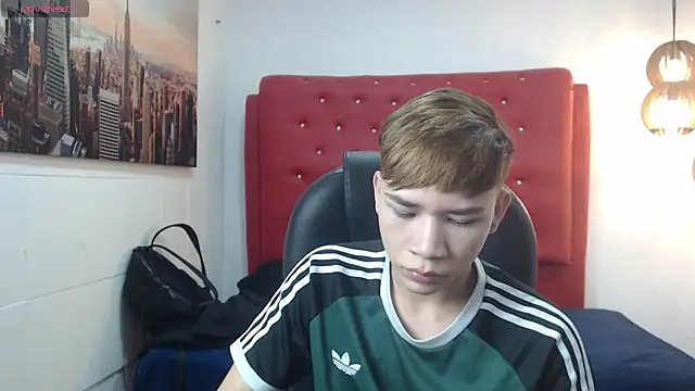 Snapshot of nathanclay chatting on December 5, 3:26 am nathanclay online show from December 5, 3:26 am