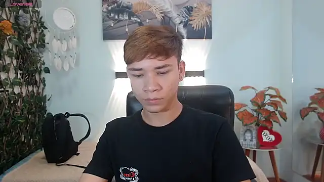 Snapshot of nathanclay chatting on December 16, 3:55 am nathanclay online show from December 16, 3:55 am