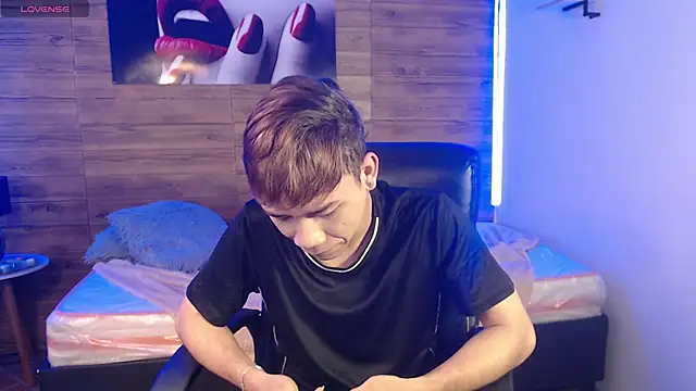 nathanclay online show from February 8, 7:06 pm