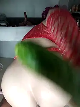 Jess-Thuy online show from February 7, 3:32 am