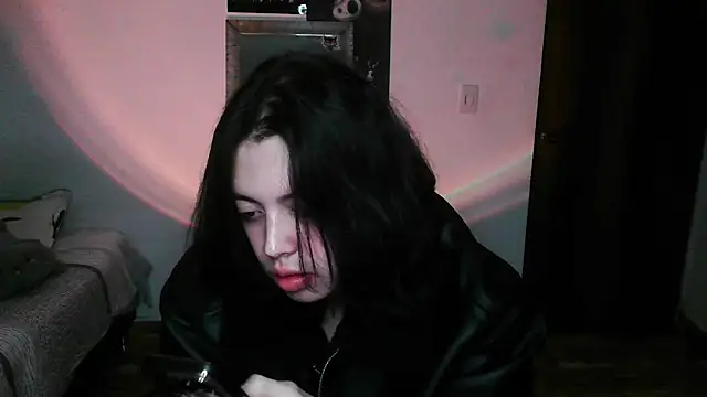 Snapshot of Deny__v chatting on April 16, 2:45 am Deny v online show from April 16, 2:45 am