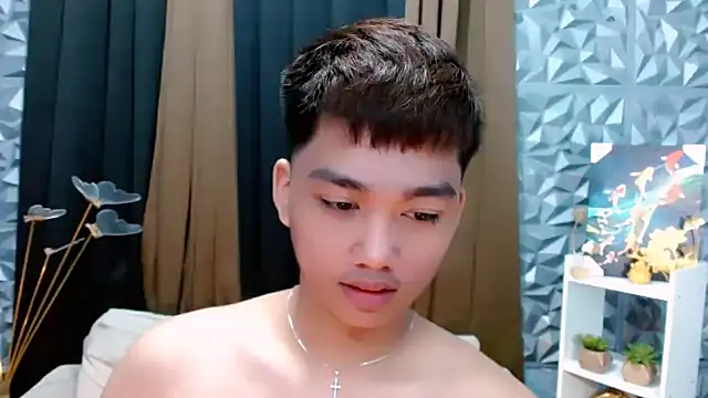 Snapshot of Mister_officer69 chatting on September 9, 1:38 am Mister officer69 online show from September 9, 1:38 am