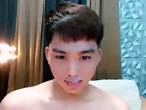 Snapshot of Mister_officer69 chatting on September 14, 5:39 am Mister officer69 online show from September 14, 5:39 am