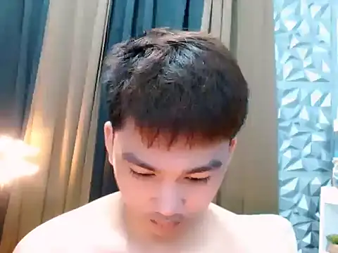 Snapshot of Mister_officer69 chatting on September 15, 1:38 am Mister officer69 online show from September 15, 1:38 am