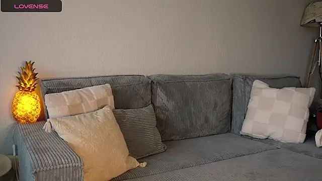 Snapshot of LucyxLou chatting on September 14, 10:25 am LucyxLou online show from September 14, 10:25 am