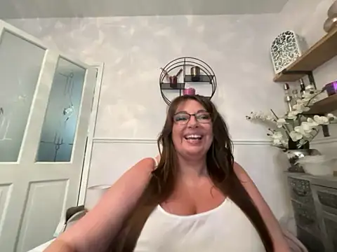 BuxomKitty BBW online show from May 15, 2:13 pm