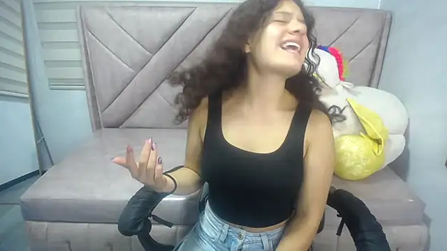 Velvet Moon V online show from September 13, 1:33 pm