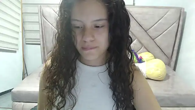 Velvet Moon V online show from September 22, 1:02 pm