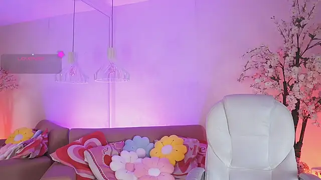 JadeSummerr online show from February 10, 11:36 am