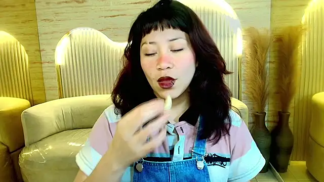 valentina r  online show from March 11, 3:12 am