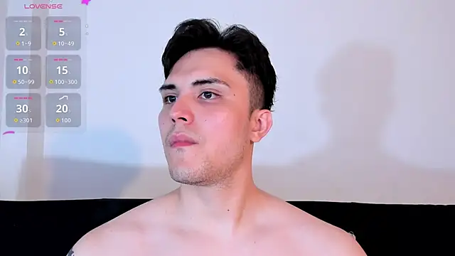 Snapshot of jasonxd9898 chatting on November 12, 1:39 am jasonxd9898 online show from November 12, 1:39 am