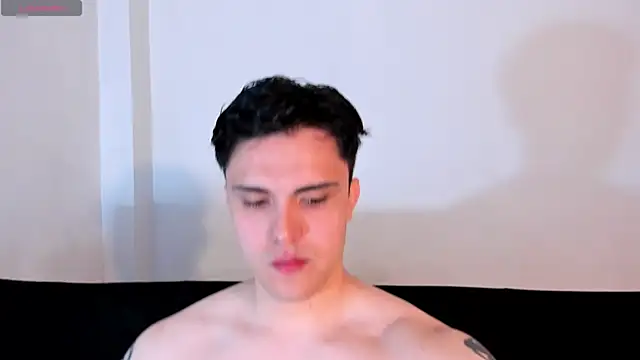 Snapshot of jasonxd9898 chatting on November 21, 2:10 am jasonxd9898 online show from November 21, 2:10 am