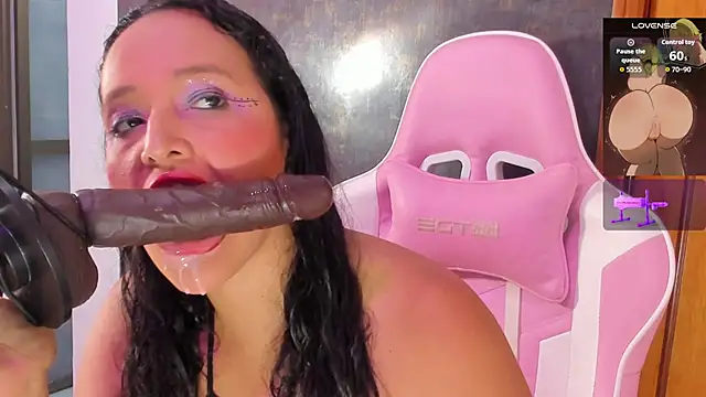 dalia roses online show from December 4, 1:15 am