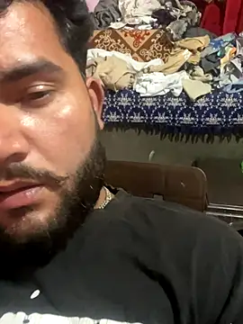 Snapshot of amitsharma7868 chatting on November 1, 6:59 am amitsharma7868 online show from November 1, 6:59 am