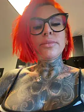 CatCoxx online show from July 12, 5:09 am