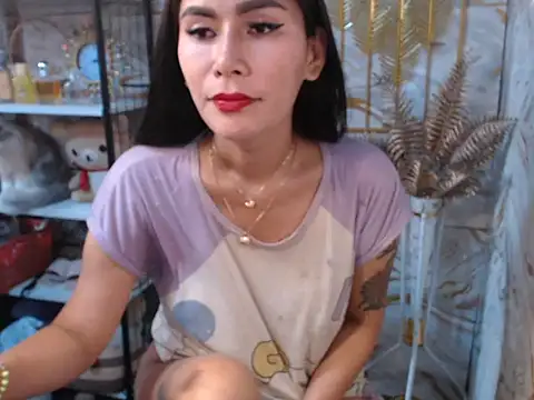 Snapshot of tshot_izzy_88 chatting on May 28, 11:13 pm tshot izzy 88 online show from May 28, 11:13 pm