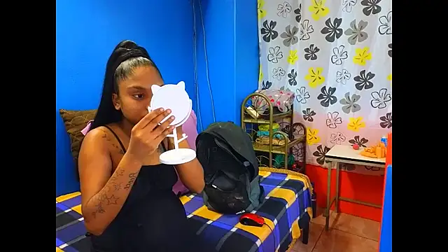 Snapshot of indiansumaya chatting on September 22, 6:04 am indiansumaya online show from September 22, 6:04 am