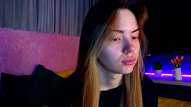 Snapshot of telari0l0ve chatting on November 15, 8:55 am telari0l0ve online show from November 15, 8:55 am