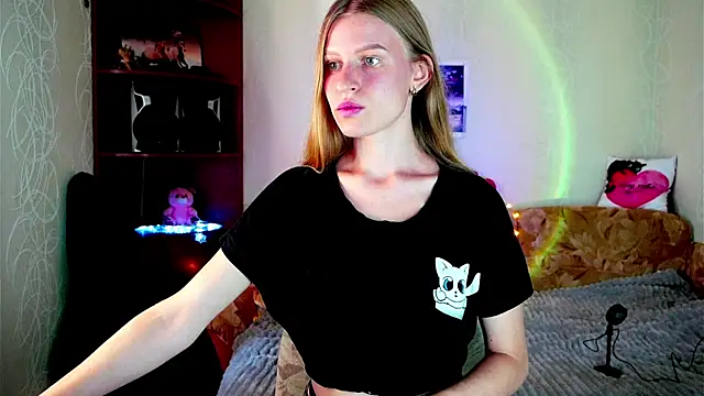 Snapshot of Luntryy chatting on September 24, 8:50 am Luntryy online show from September 24, 8:50 am