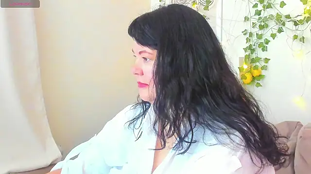 Snapshot of sandra_jackson chatting on November 27, 2:13 am sandra jackson online show from November 27, 2:13 am