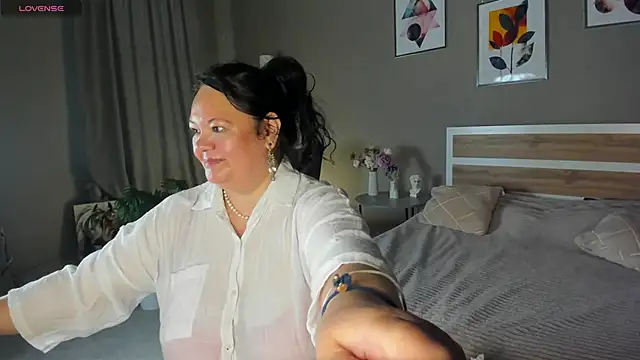 sandra jackson online show from June 7, 2:59 am