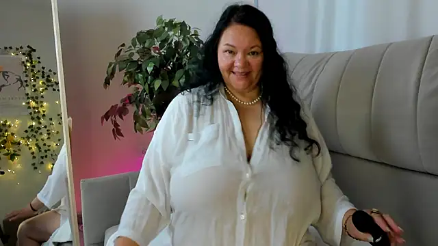Snapshot of sandra_jackson chatting on July 7, 2:47 am sandra jackson online show from July 7, 2:47 am