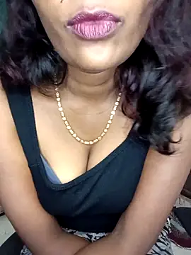 Snapshot of Tamil_kavinila chatting on October 9, 5:16 am Tamil kavinila online show from October 9, 5:16 am