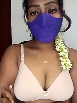 Snapshot of Tamil_kavinila chatting on December 4, 5:06 am Tamil kavinila online show from December 4, 5:06 am