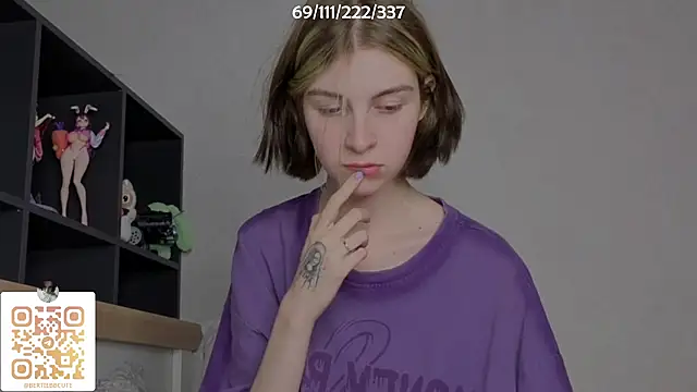 Snapshot of bertamimi chatting on September 22, 6:32 pm bertamimi online show from September 22, 6:32 pm