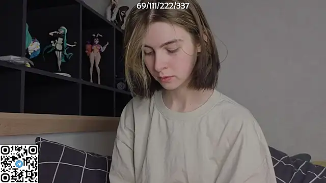 Snapshot of bertamimi chatting on November 21, 6:28 pm bertamimi online show from November 21, 6:28 pm