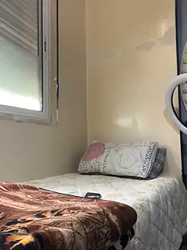 Yasar-Xxxl online show from February 9, 4:00 pm