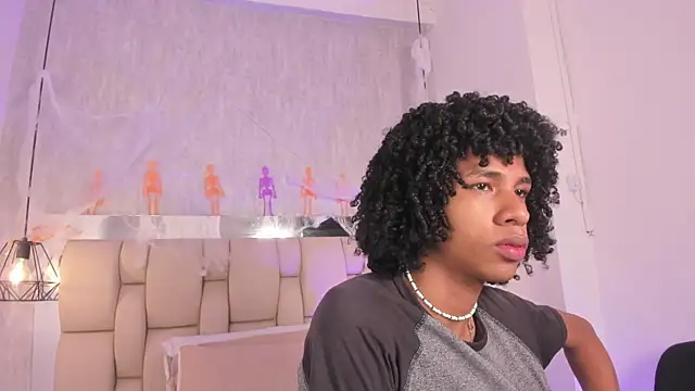 Snapshot of Johan_gz_ chatting on October 28, 11:36 am Johan gz online show from October 28, 11:36 am