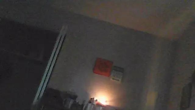sarahkat86 online show from April 27, 11:36 pm