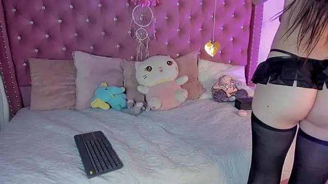 Jade rey  online show from March 14, 9:42 pm