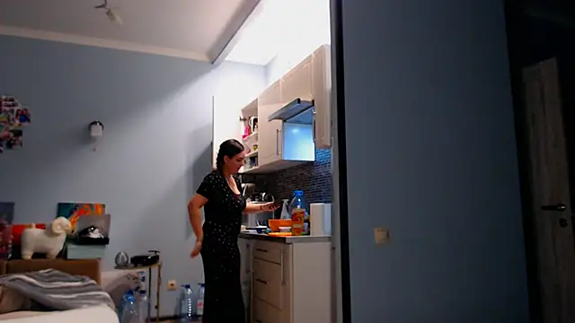 Snapshot of NikiWhite chatting on October 7, 1:03 am NikiWhite online show from October 7, 1:03 am